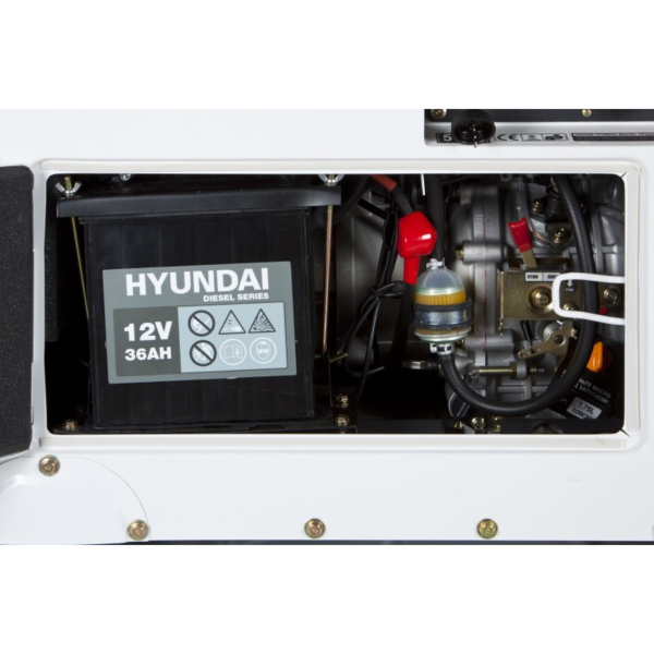 Дизельный генератор Hyundai DHY 8500SE  фото