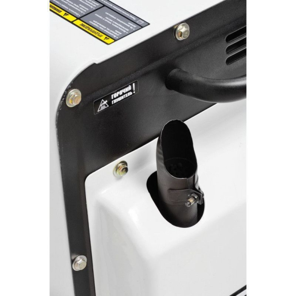 Дизельный генератор Hyundai DHY 6000SE-3  на колесах фото