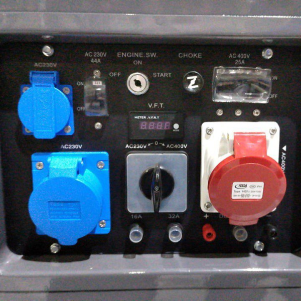 Бензиновый генератор Zongshen QB 12003 E синхронный Бензиновый генератор Zongshen QB 12003 E синхронный фото